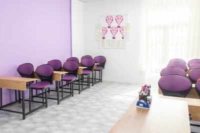 کلاس طبقه اول | دبستان دخترانه غیر دولتی سپیده سحر مشهد