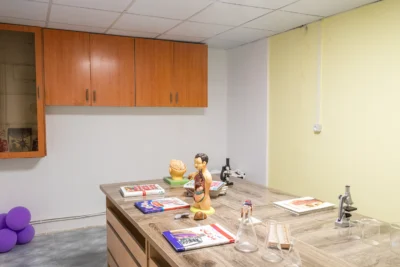 کارگاه و آزمایشگاه | دبستان دخترانه غیر دولتی سپیده سحر مشهد