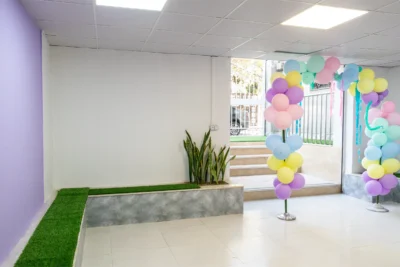 سالن انتظار والدین | دبستان دخترانه غیر دولتی سپیده سحر مشهد