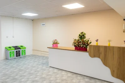 سالن انتظار والدین | دبستان دخترانه غیر دولتی سپیده سحر مشهد