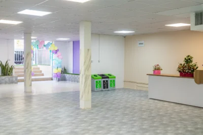 سالن انتظار والدین | دبستان دخترانه غیر دولتی سپیده سحر مشهد