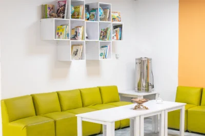 محل صرف صبحانه | دبستان دخترانه غیر دولتی سپیده سحر مشهد